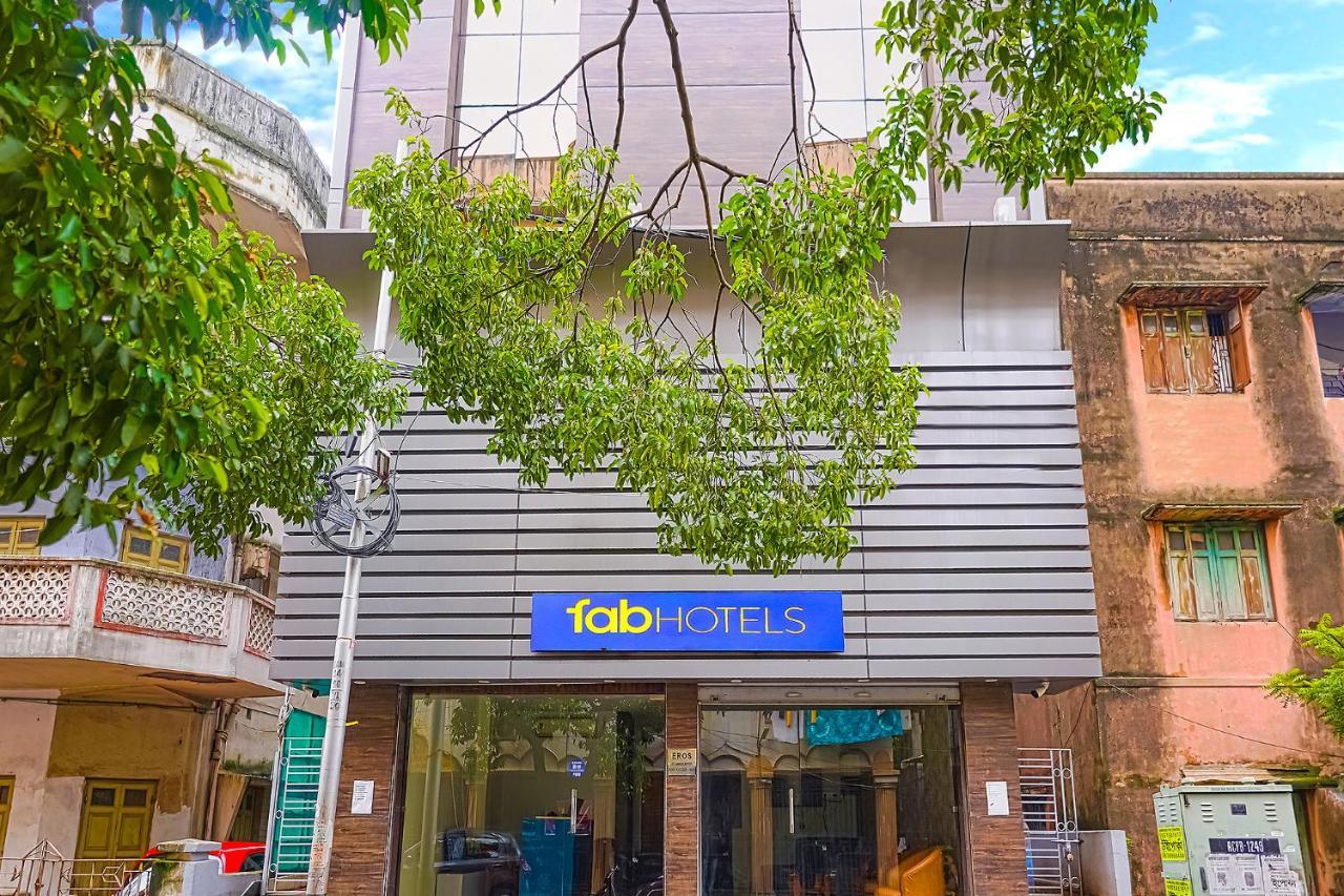 แฟ็บโฮเทล อีรอส 211 Hotel โกลกาตา ภายนอก รูปภาพ